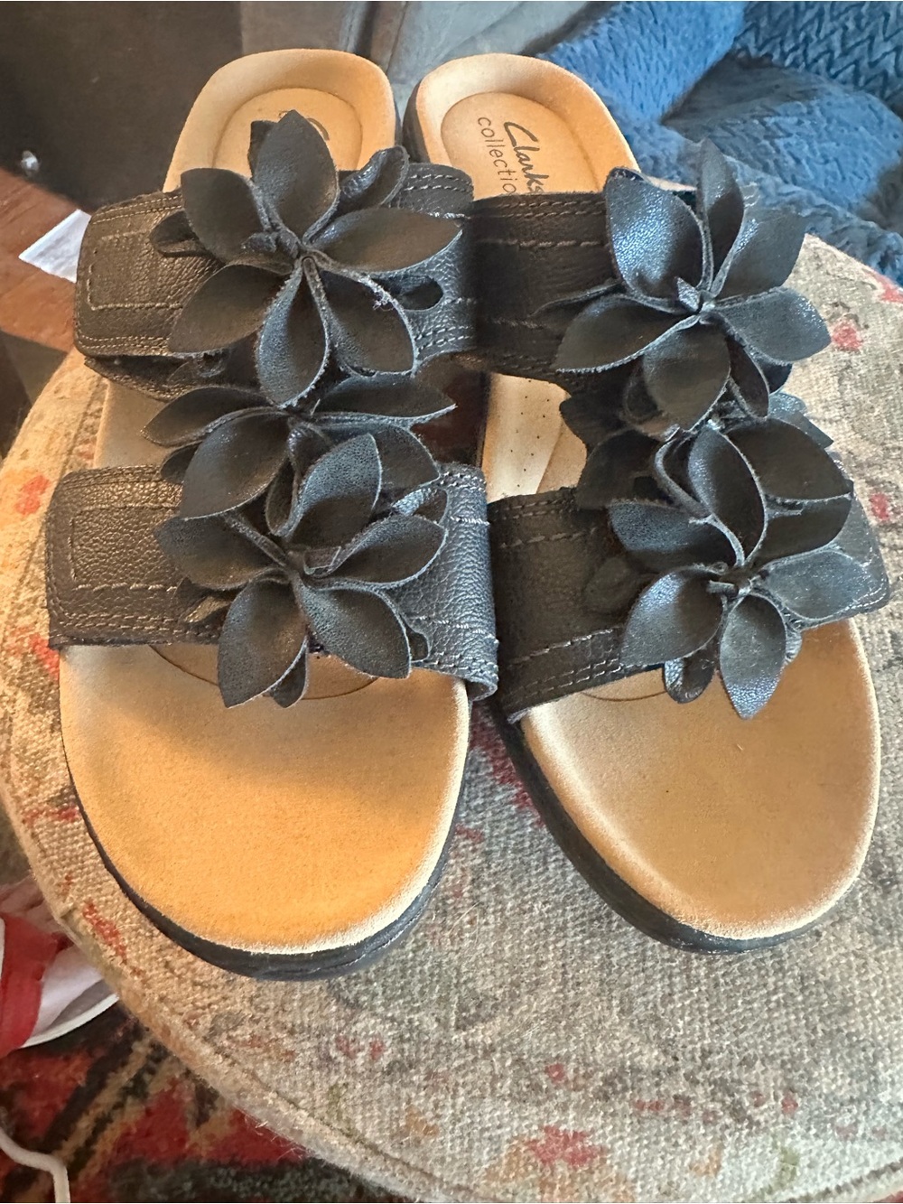 Clark’s Comfort Black Floral Slide Sandals NWOT